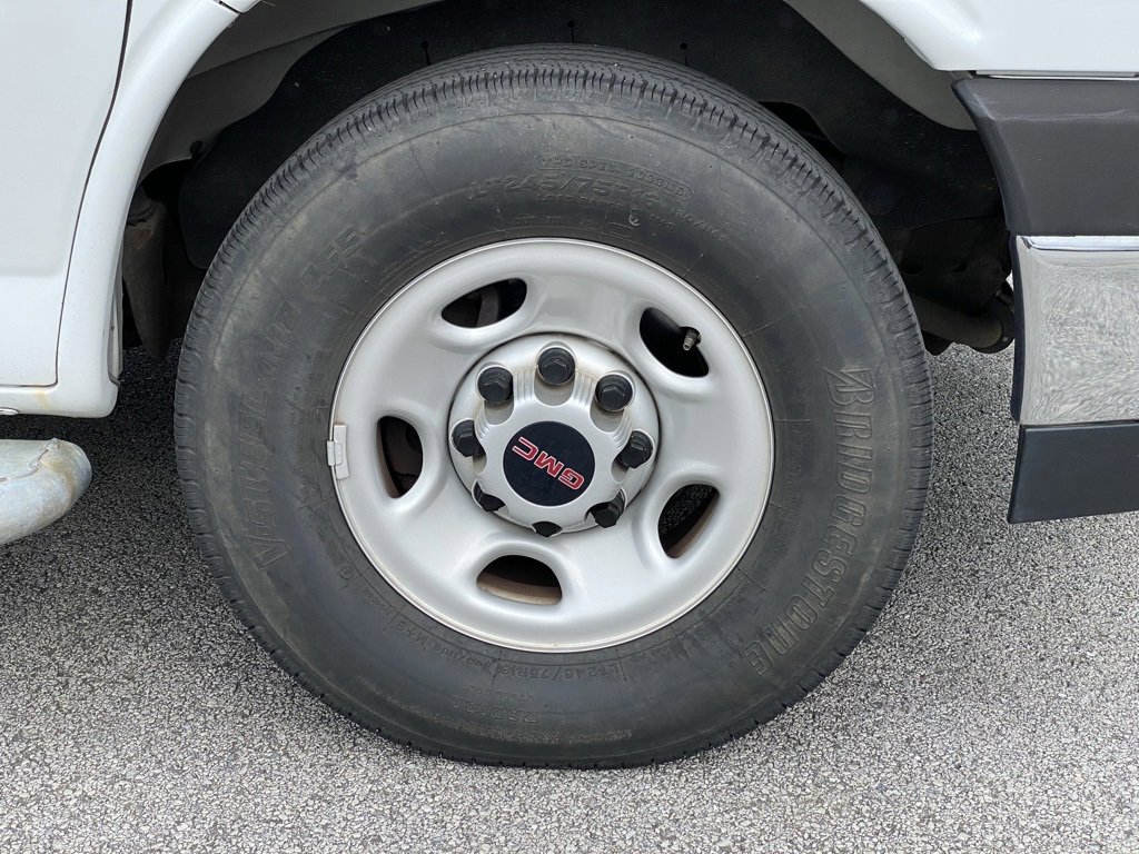 Used 2020 GMC Savana 2500 w/ Driver Convenience Package image 29