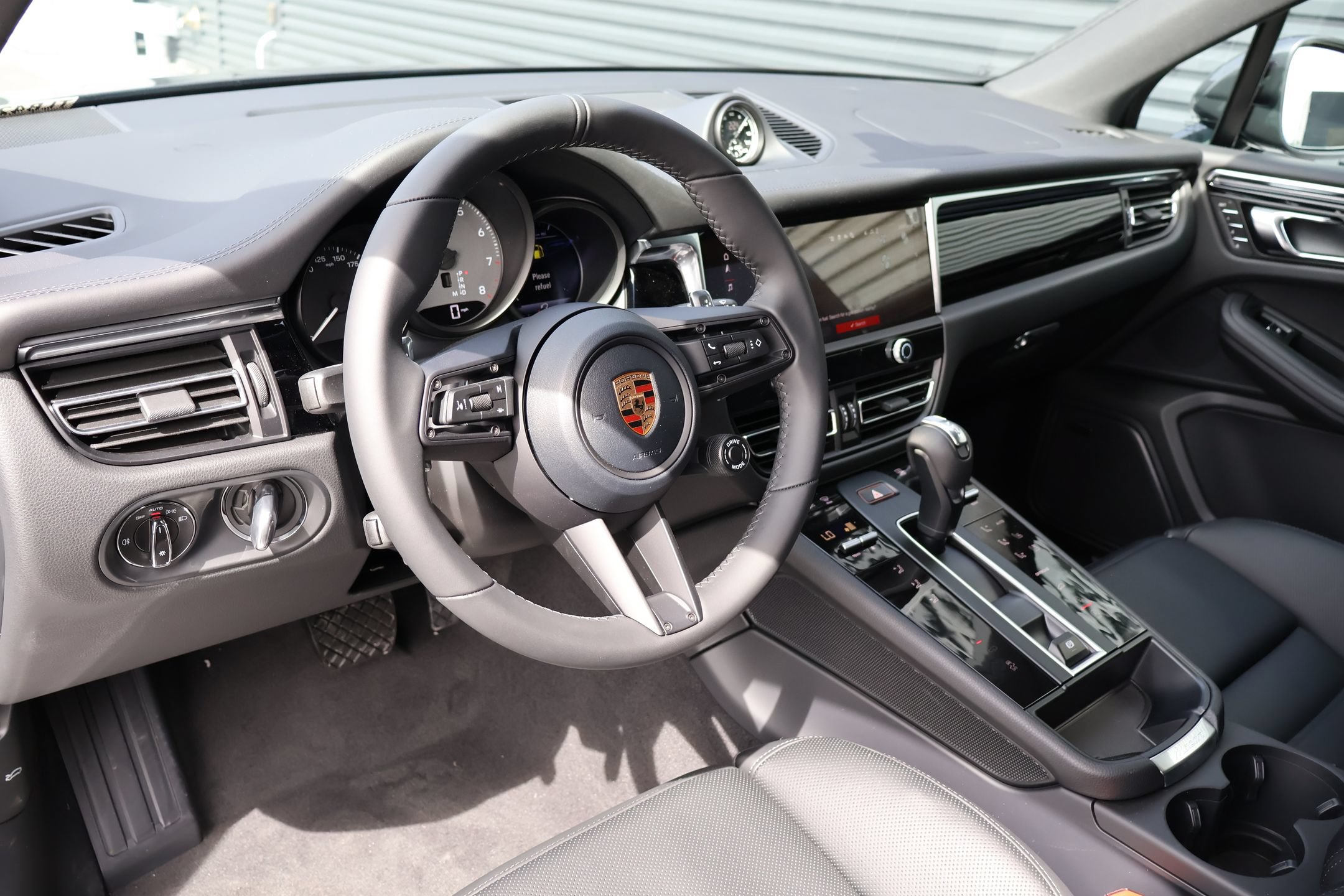 New 2026 Porsche Macan S AWD/4WD image 4