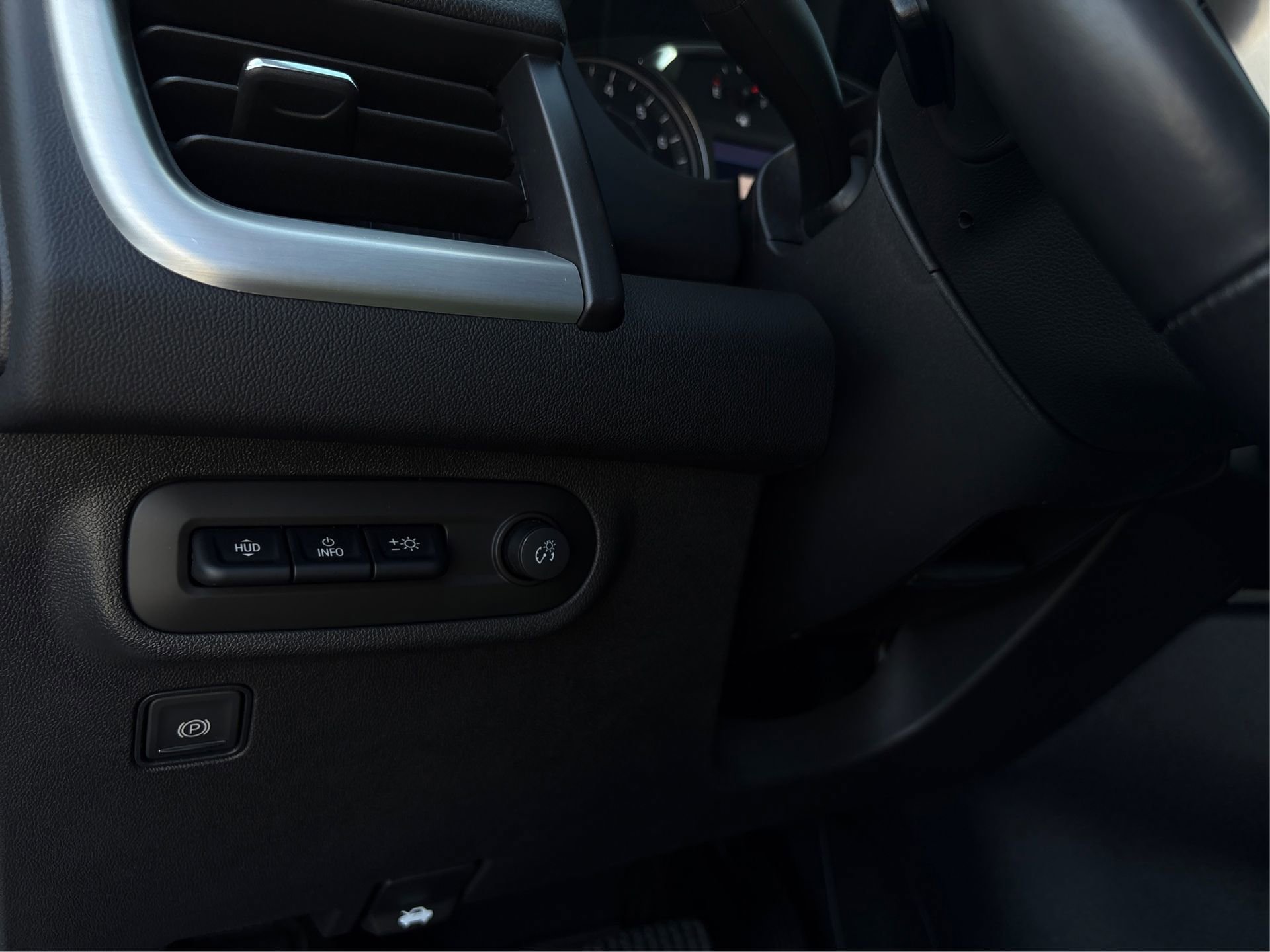 Used 2022 GMC Terrain SLT w/ Infotainment Package II image 20