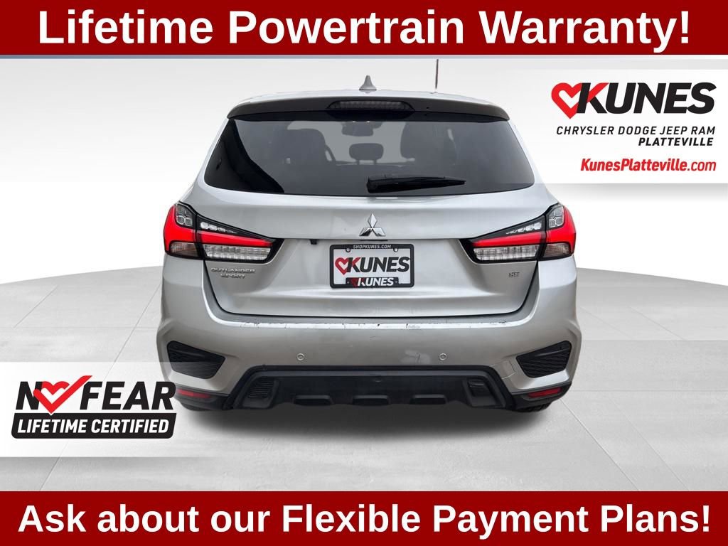 Used 2022 Mitsubishi Outlander Sport SE FWD image 8