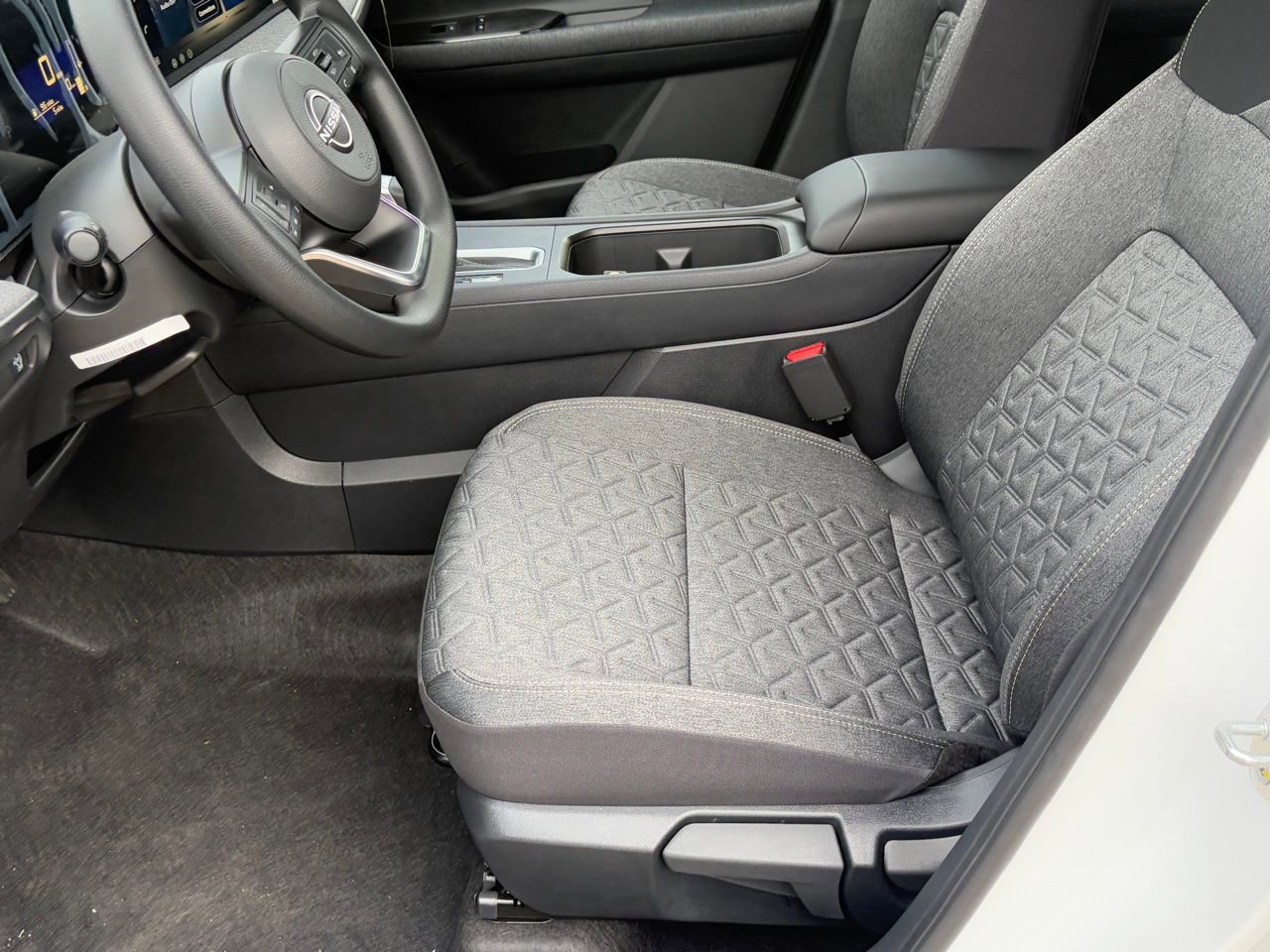 New 2026 Nissan Kicks SV AWD/4WD image 19