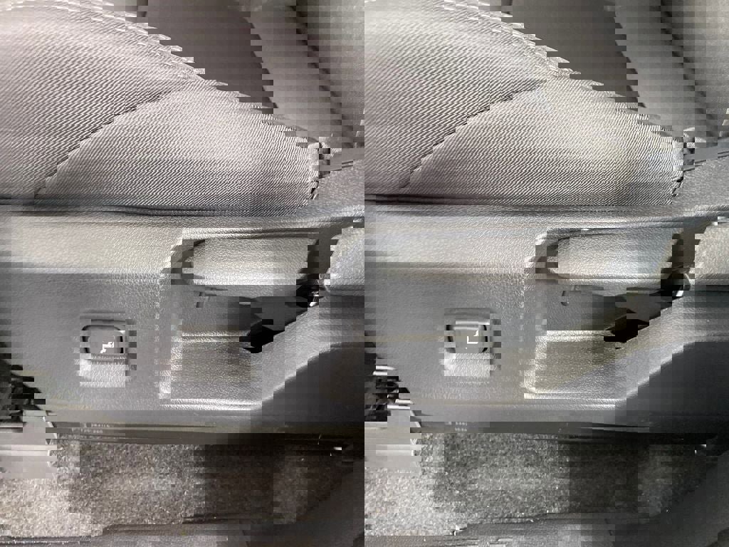 New 2025 Toyota Tacoma SR5 image 8