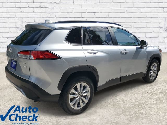 Used 2023 Toyota Corolla Cross LE w/ Moonroof Package AWD/4WD image 4