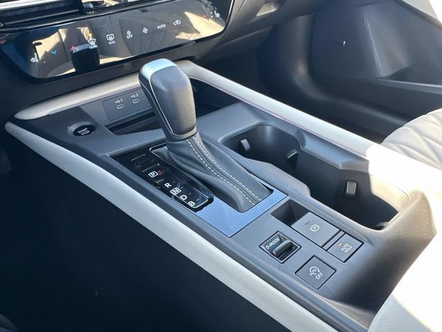 New 2026 Nissan Sentra SL w/ Floor Mat Package FWD image 33