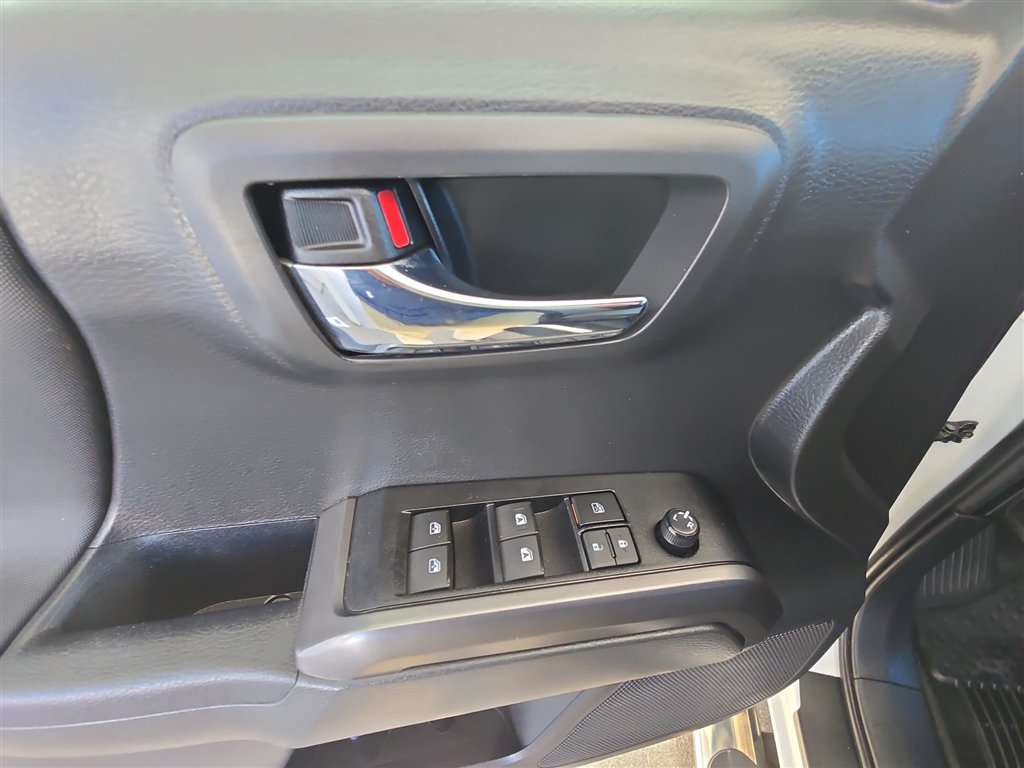 Used 2023 Toyota Tacoma TRD Off-Road AWD/4WD image 22