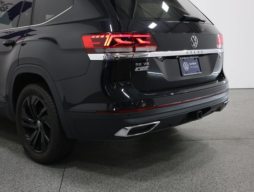 Certified 2023 Volkswagen Atlas SE w/ Black Wheel Package AWD/4WD image 10