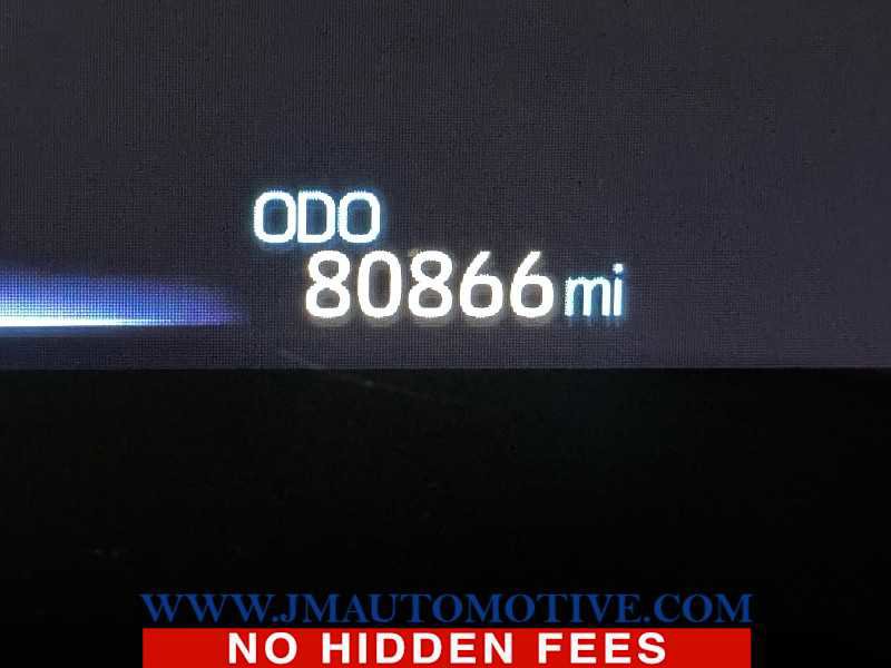 Used 2019 Toyota Corolla XSE image 21