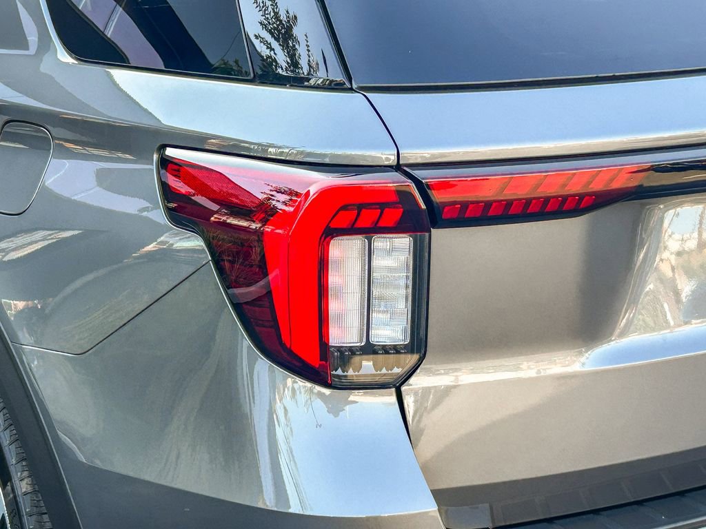 Used 2026 Ford Explorer ST-Line RWD image 11
