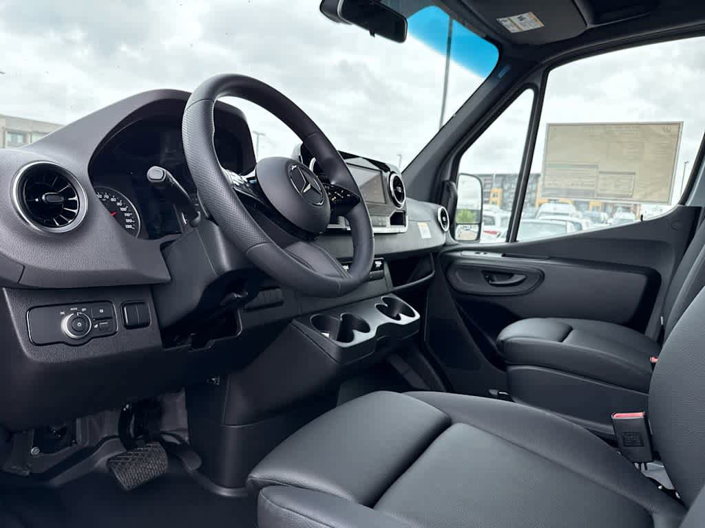 New 2025 Mercedes-Benz Sprinter 2500 image 19
