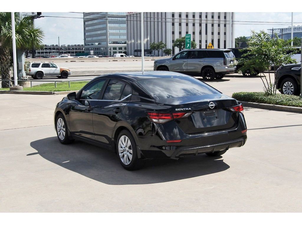 Used 2024 Nissan Sentra S w/ Trunk Package FWD image 4