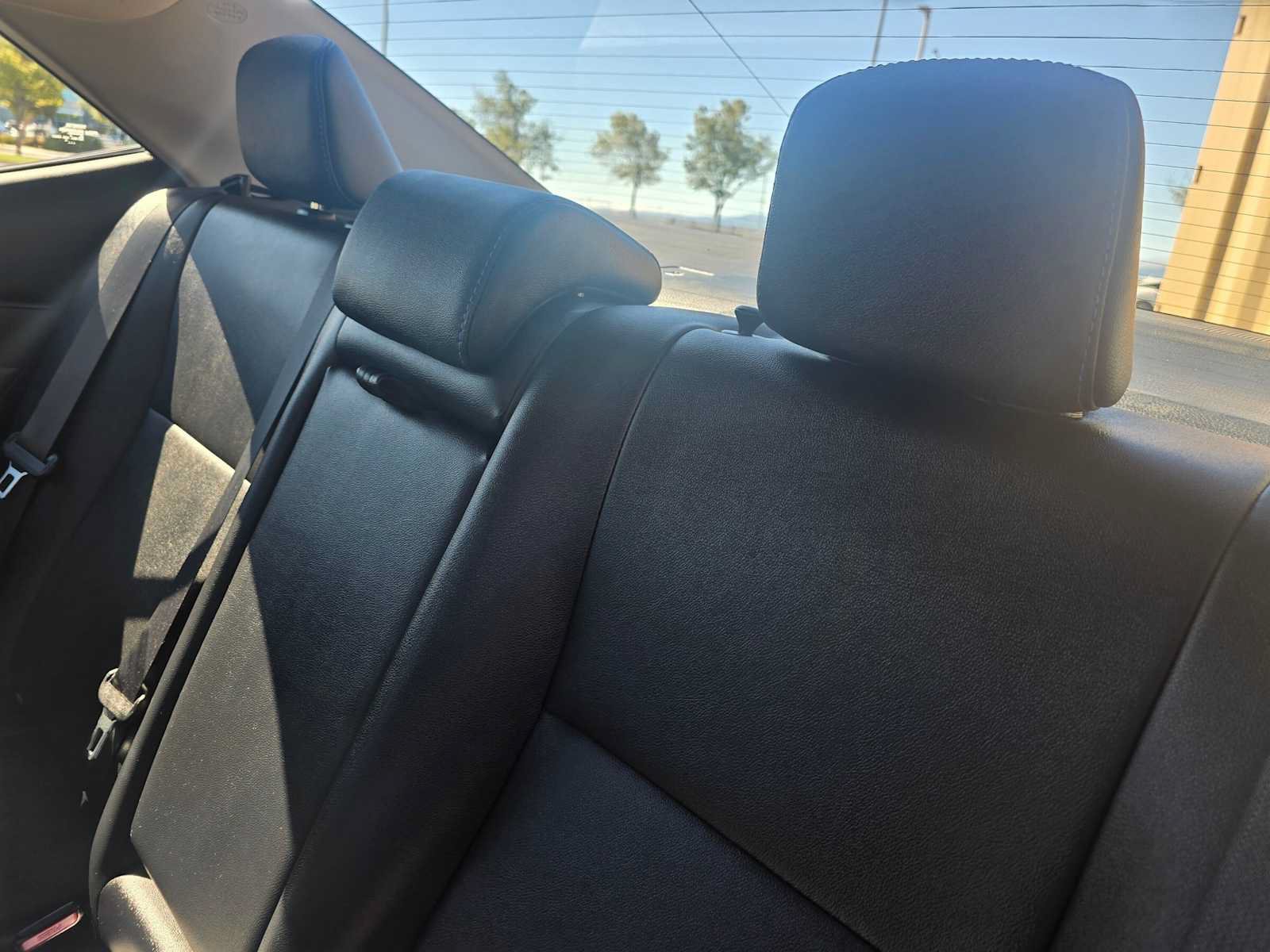 Used 2019 Toyota Corolla XSE FWD image 17
