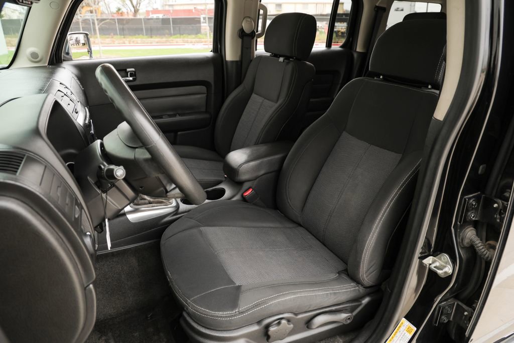 Used 2006 HUMMER H3 w/ Chrome Appearance Package image 13