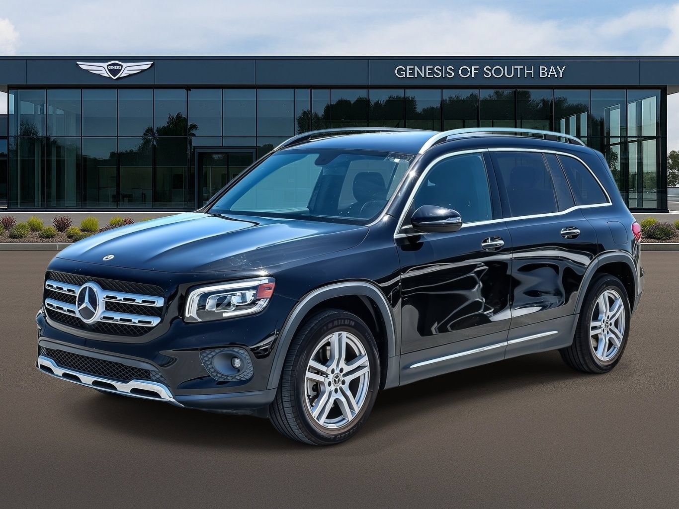 Used 2021 Mercedes-Benz GLB 250 w/ Premium Package video 1