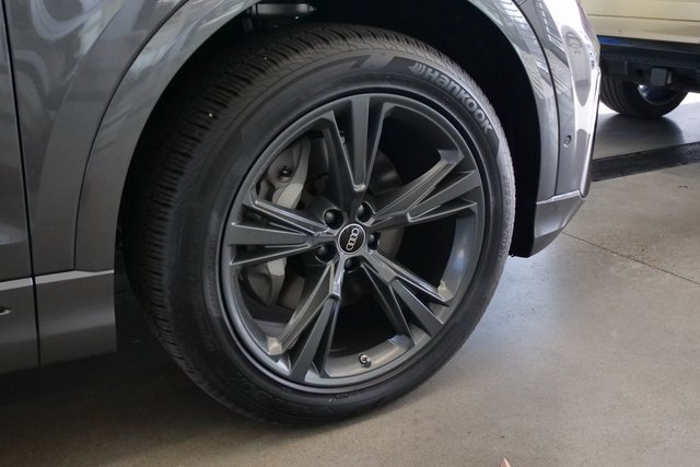 New 2026 Audi Q8 Premium image 8