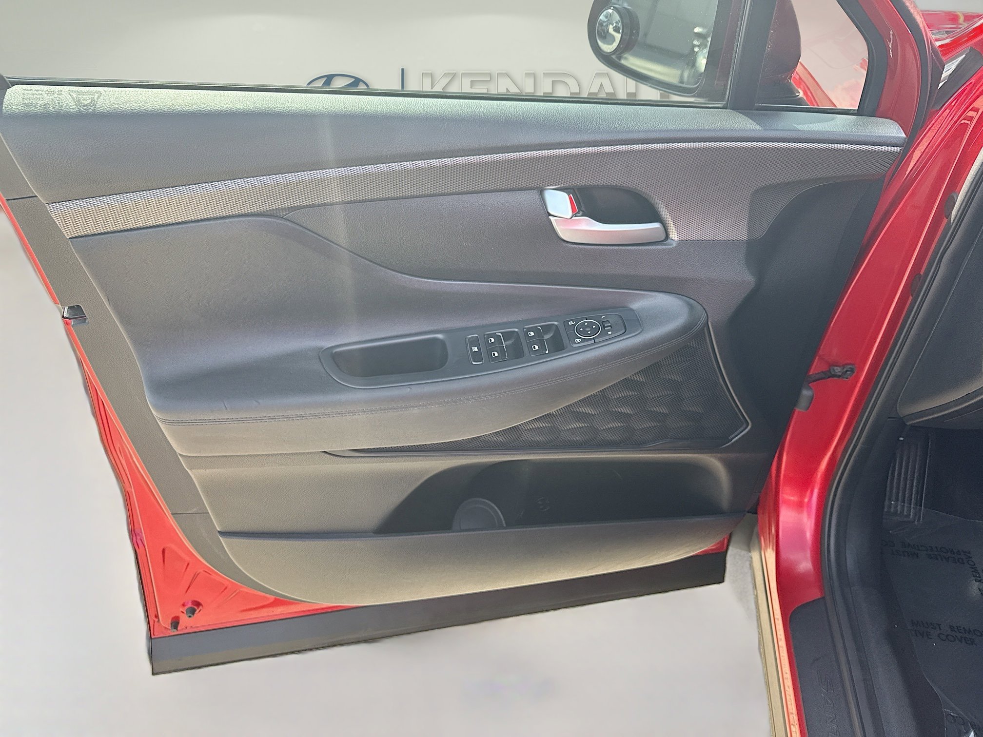 Used 2020 Hyundai Santa Fe SE w/ Cargo Package image 17