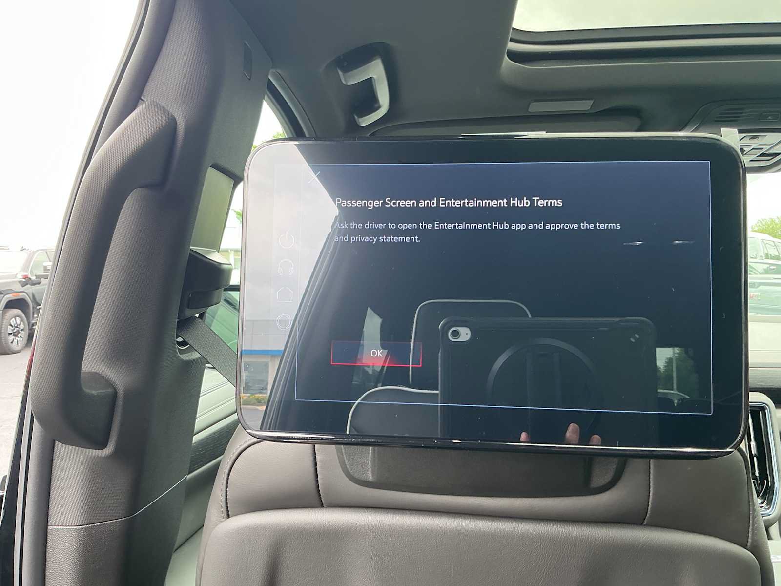 New 2026 GMC Yukon XL AT4 Ultimate AWD/4WD image 26