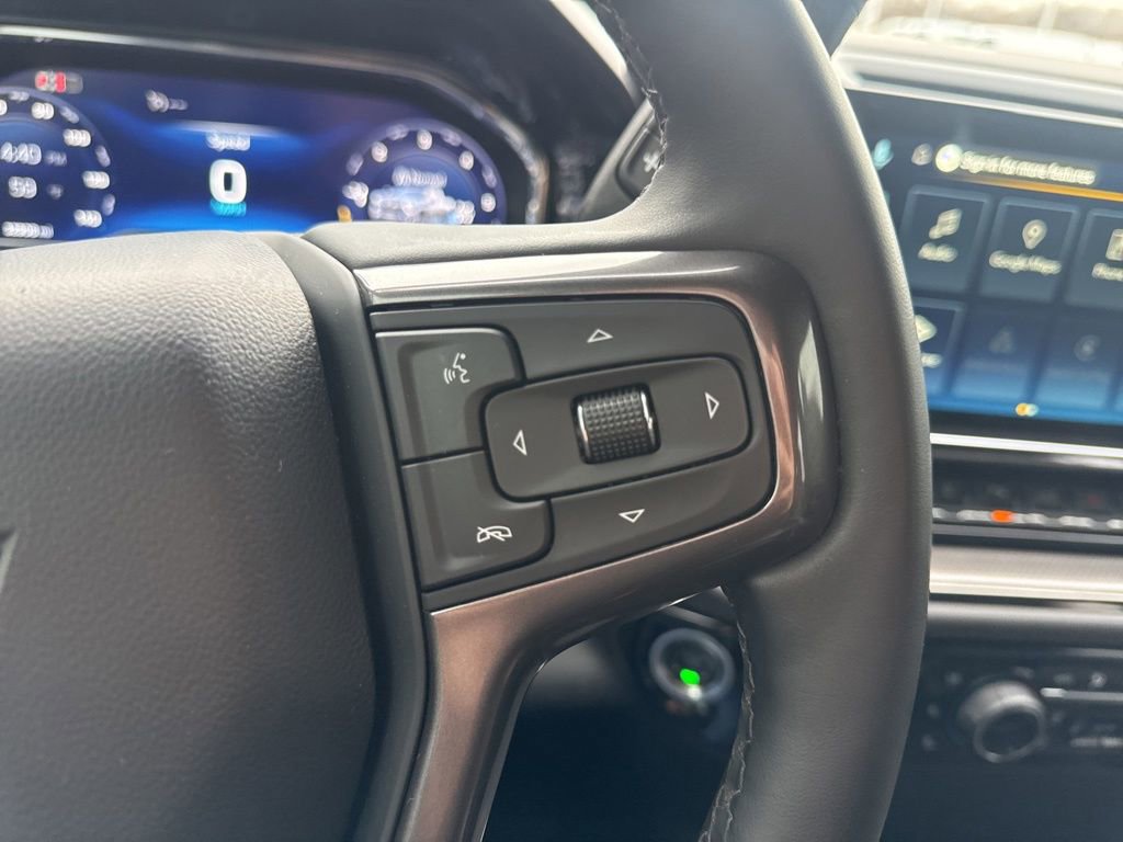 Used 2025 Chevrolet Silverado 2500 ZR2 w/ Technology Package image 17