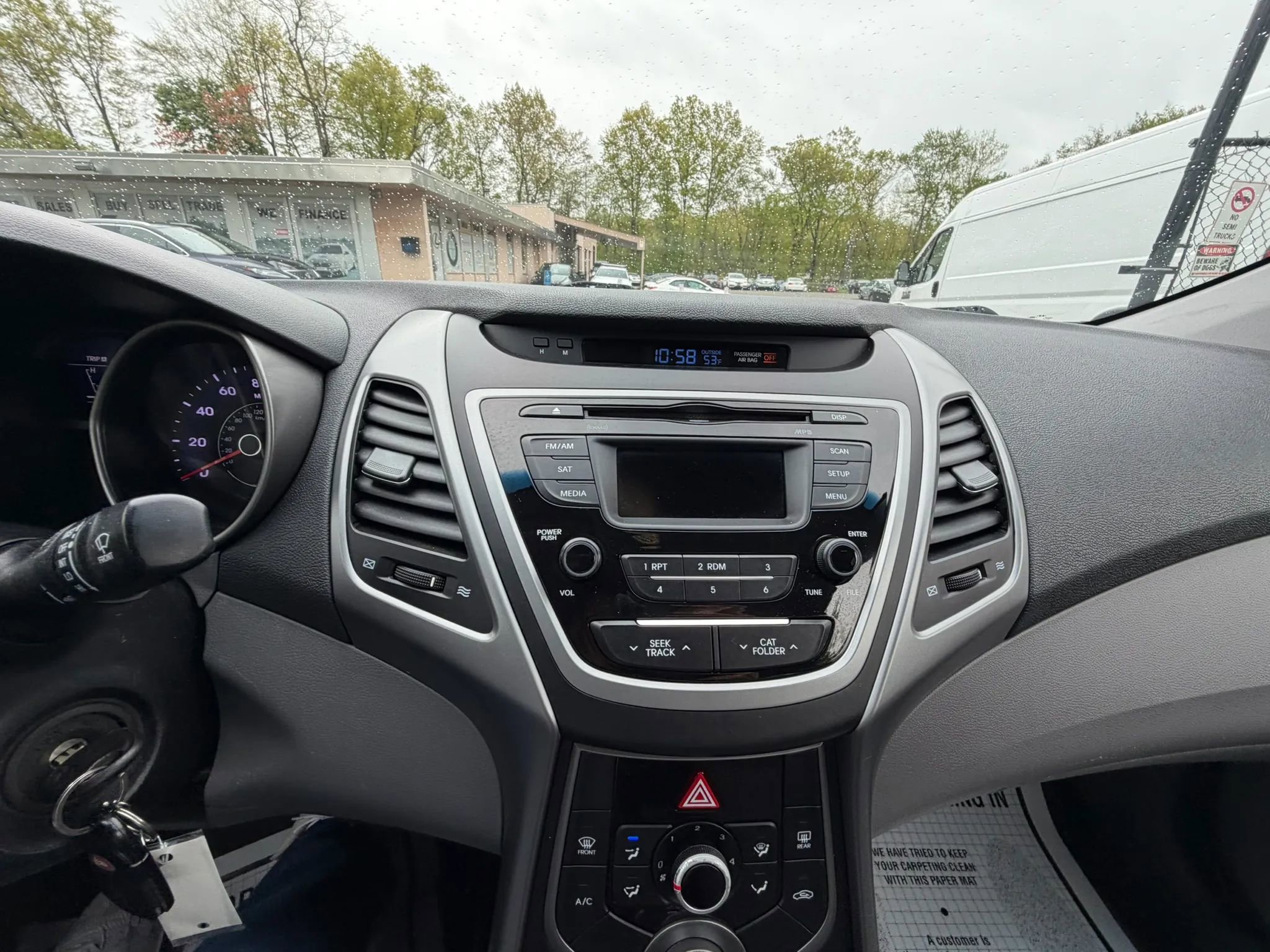 Used 2015 Hyundai Elantra SE FWD image 24
