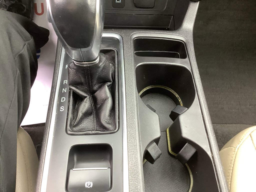 Used 2019 Ford Escape Titanium image 21