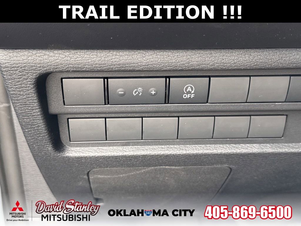 New 2026 Mitsubishi Outlander AWD image 19