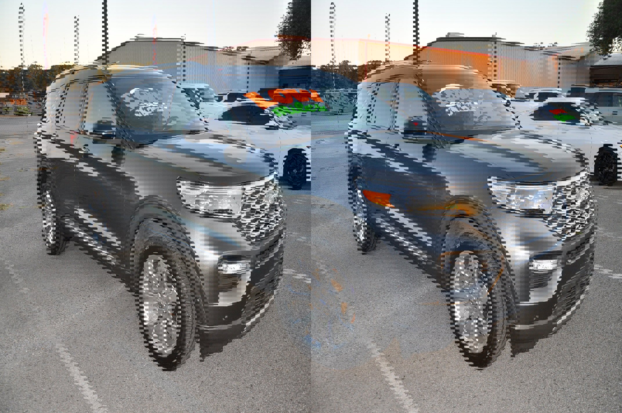 Used 2020 Ford Explorer Platinum w/ Premium Technology Package image 7