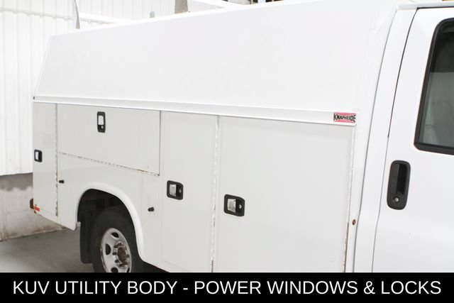 Used 2014 Chevrolet Express 3500 RWD image 4
