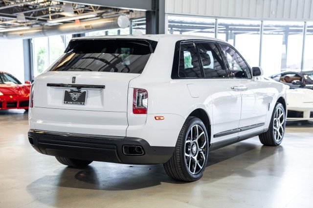 Used 2022 Rolls-Royce Cullinan Black Badge AWD/4WD image 6