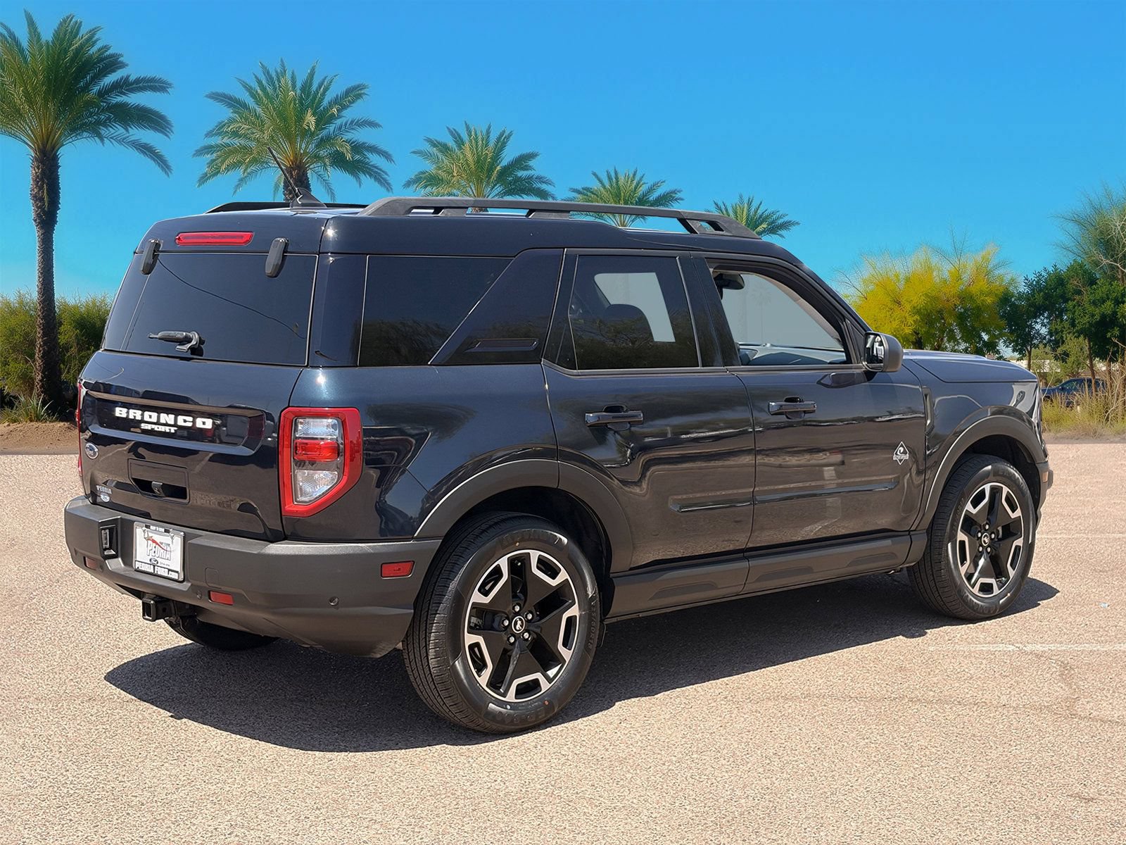 Used 2023 Ford Bronco Sport Outer Banks w/ Tech Package AWD/4WD image 5