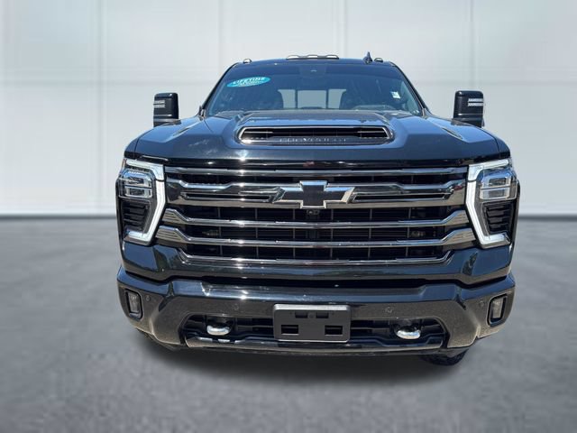 Used 2024 Chevrolet Silverado 3500 High Country w/ High Country Premium Package AWD/4WD image 6
