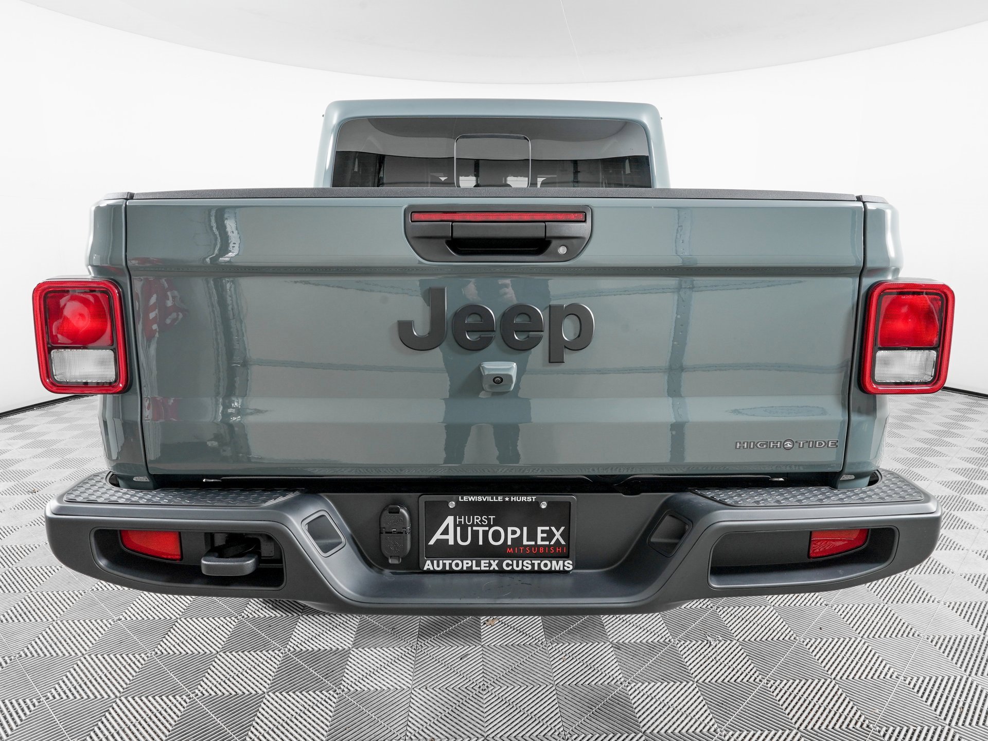 Used 2025 Jeep Gladiator Sport image 6