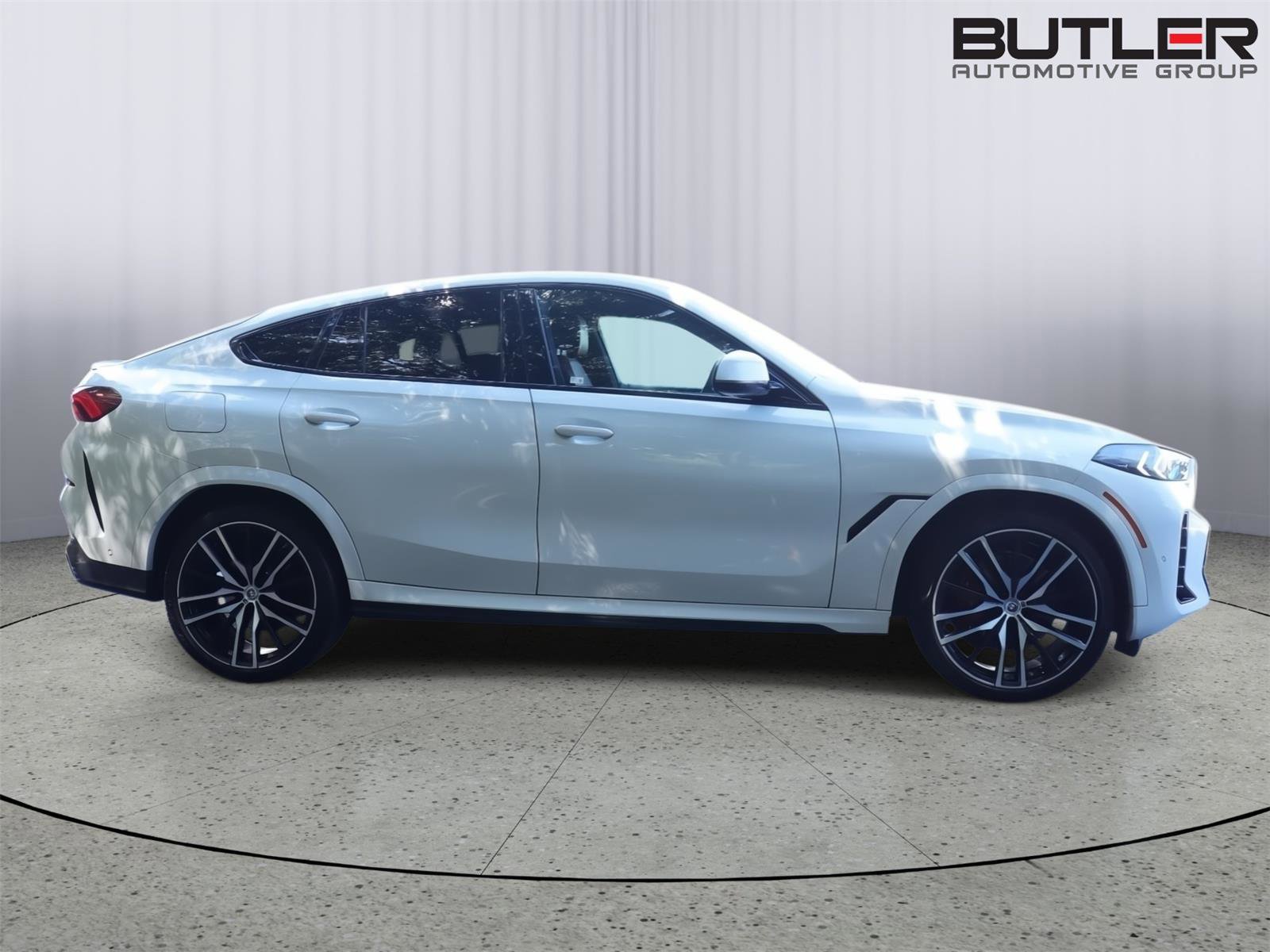 Used 2024 BMW X6 xDrive40i w/ Premium Package AWD/4WD image 7