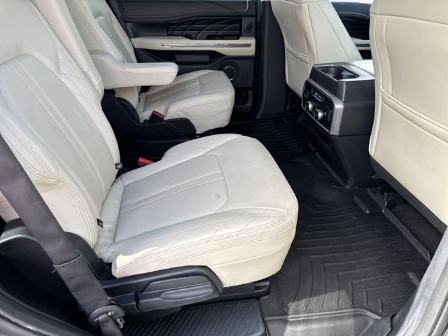 Used 2018 Ford Expedition Platinum AWD/4WD image 25