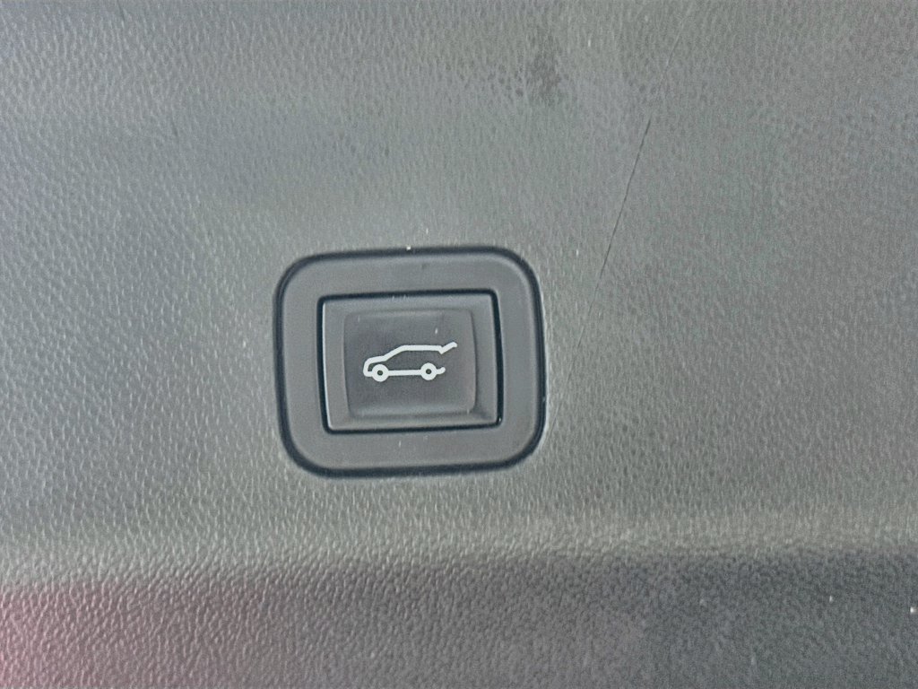 Certified 2023 Cadillac Escalade Sport AWD/4WD image 36