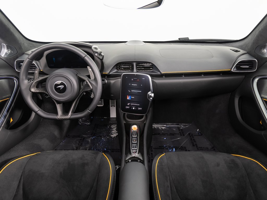 Used 2025 McLaren Artura Spider image 40