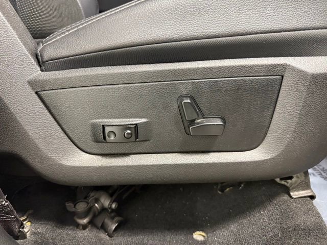 Used 2016 RAM 1500 Laramie AWD/4WD image 24