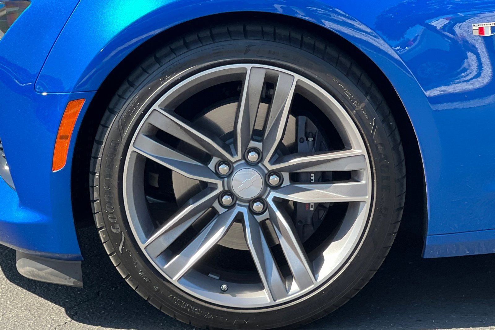Used 2018 Chevrolet Camaro SS RWD image 42