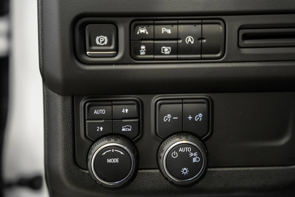 Used 2024 Chevrolet Tahoe RST w/ Luxury Package AWD/4WD image 45