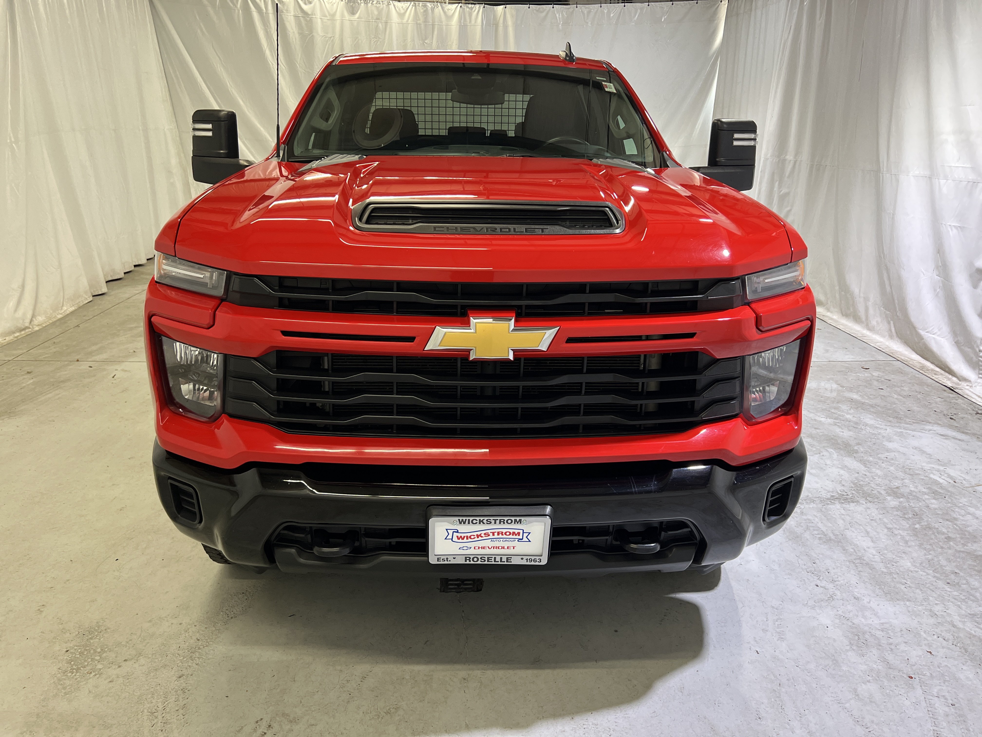 Used 2024 Chevrolet Silverado 2500 Custom w/ Custom Convenience Package AWD/4WD image 3