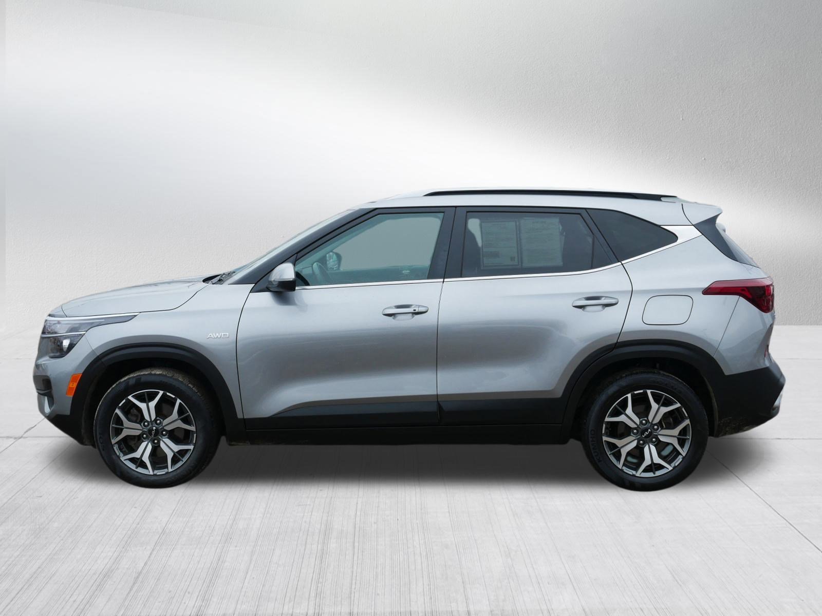 Certified 2023 Kia Seltos EX image 4