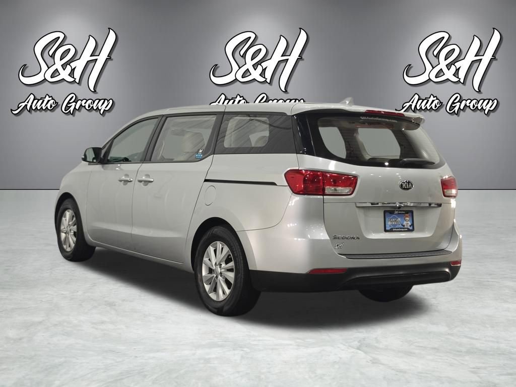 Used 2018 Kia Sedona L FWD image 19