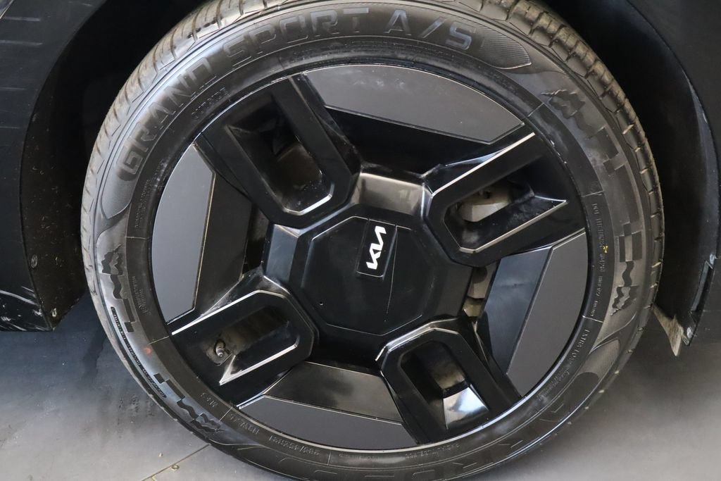 Used 2024 Kia EV9 GT-Line AWD/4WD image 10