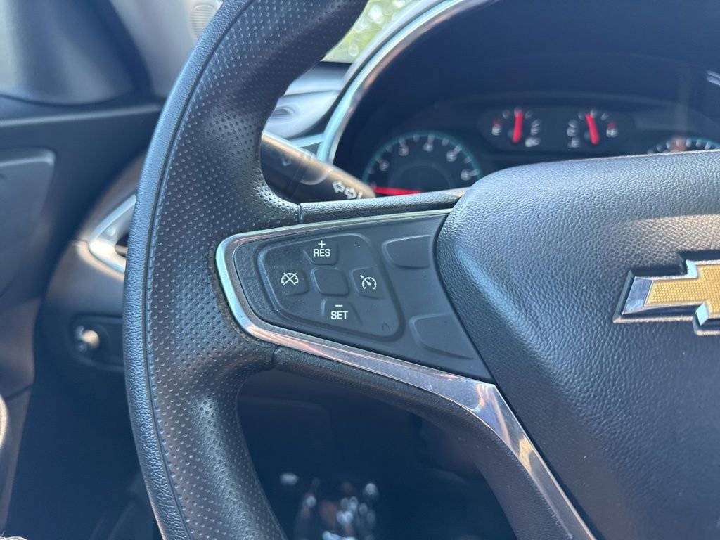 Used 2020 Chevrolet Malibu LT FWD image 16