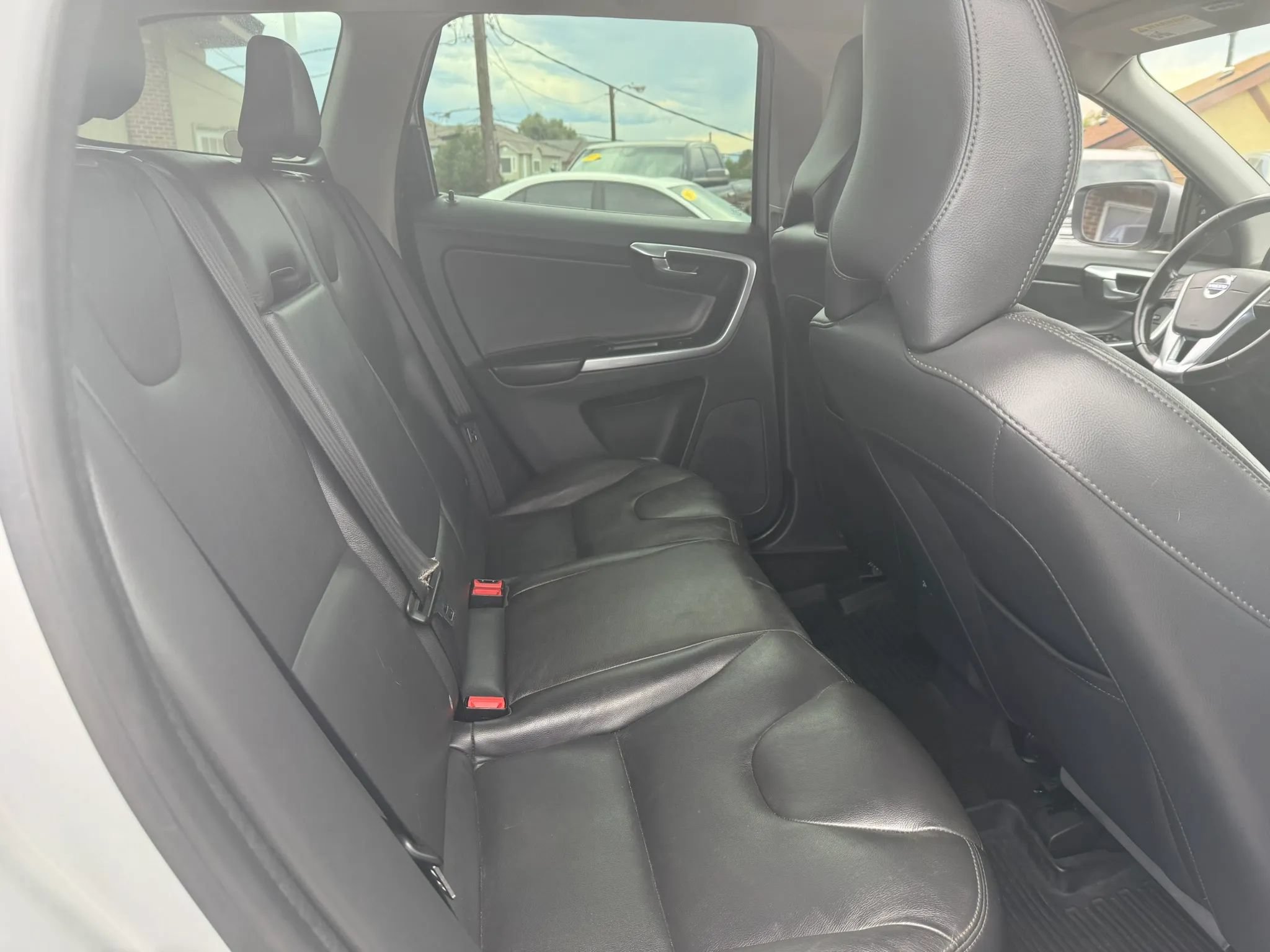 Used 2016 Volvo XC60 T5 Premier w/ Protection Package AWD/4WD image 14