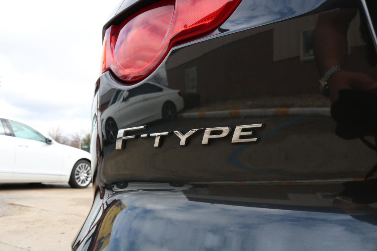 Used 2016 Jaguar F-TYPE S image 21