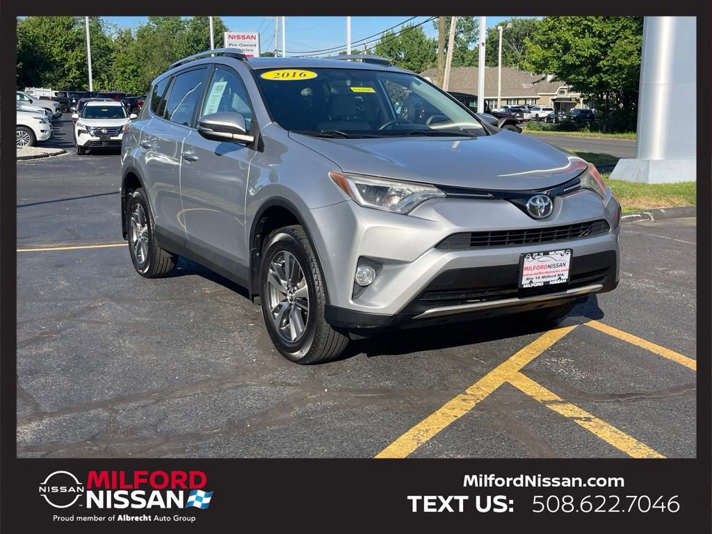 Used 2016 Toyota RAV4 XLE AWD/4WD image 8