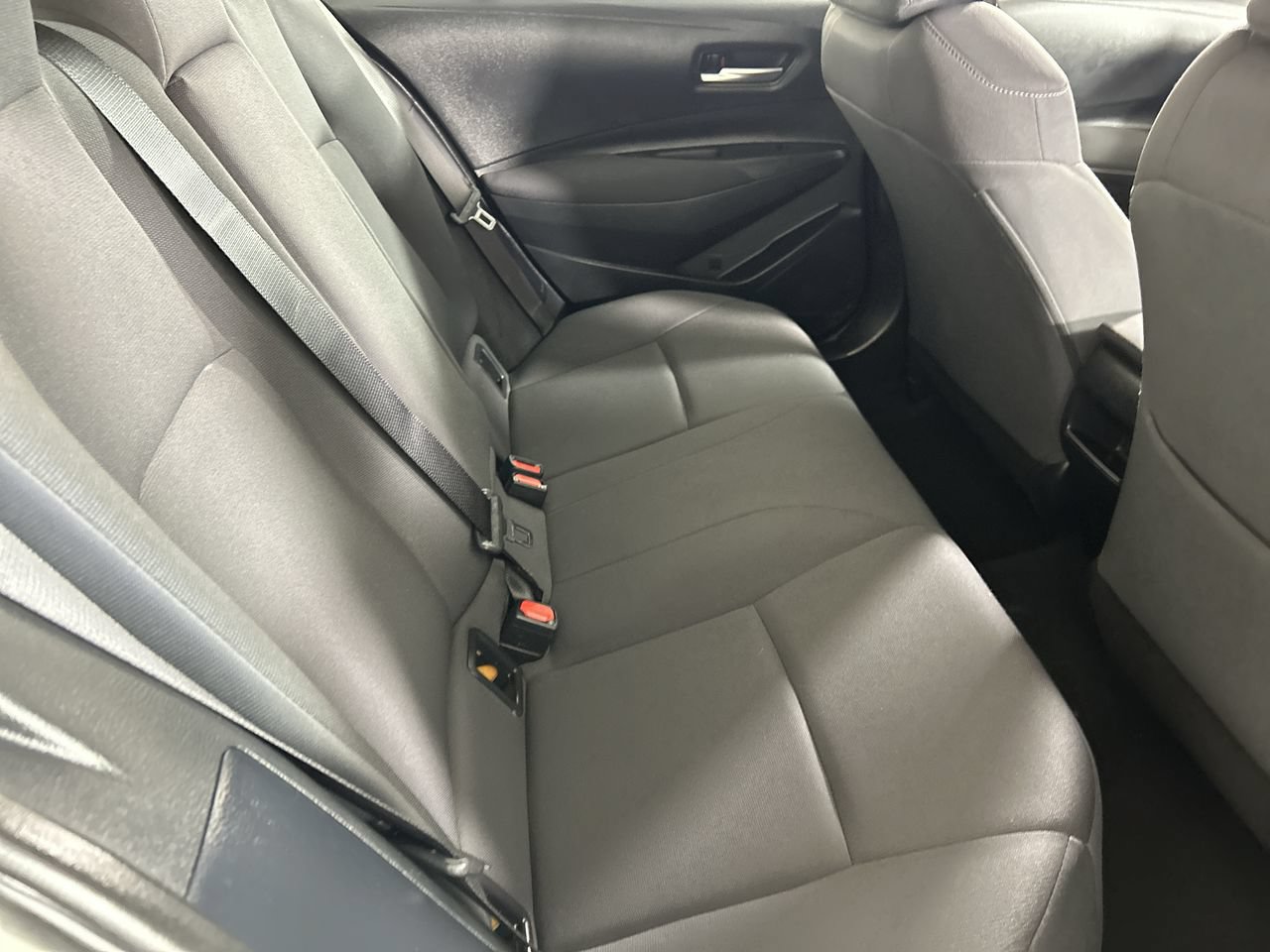 Used 2021 Toyota Corolla LE FWD image 24