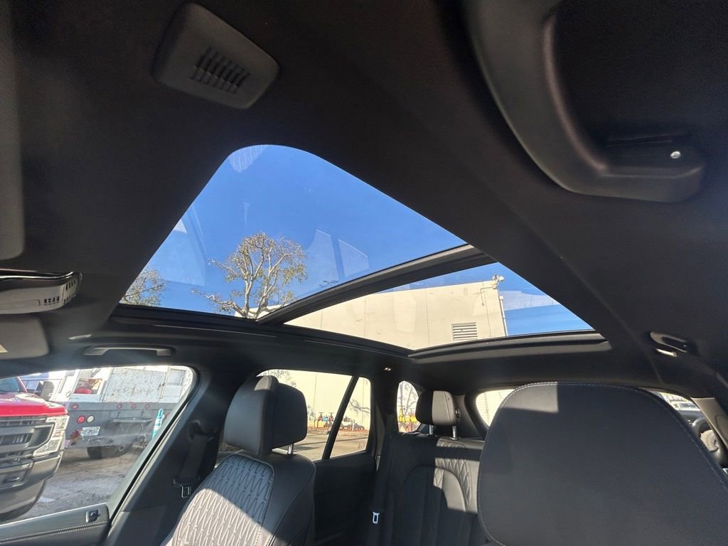 Used 2025 BMW X5 xDrive50e image 11