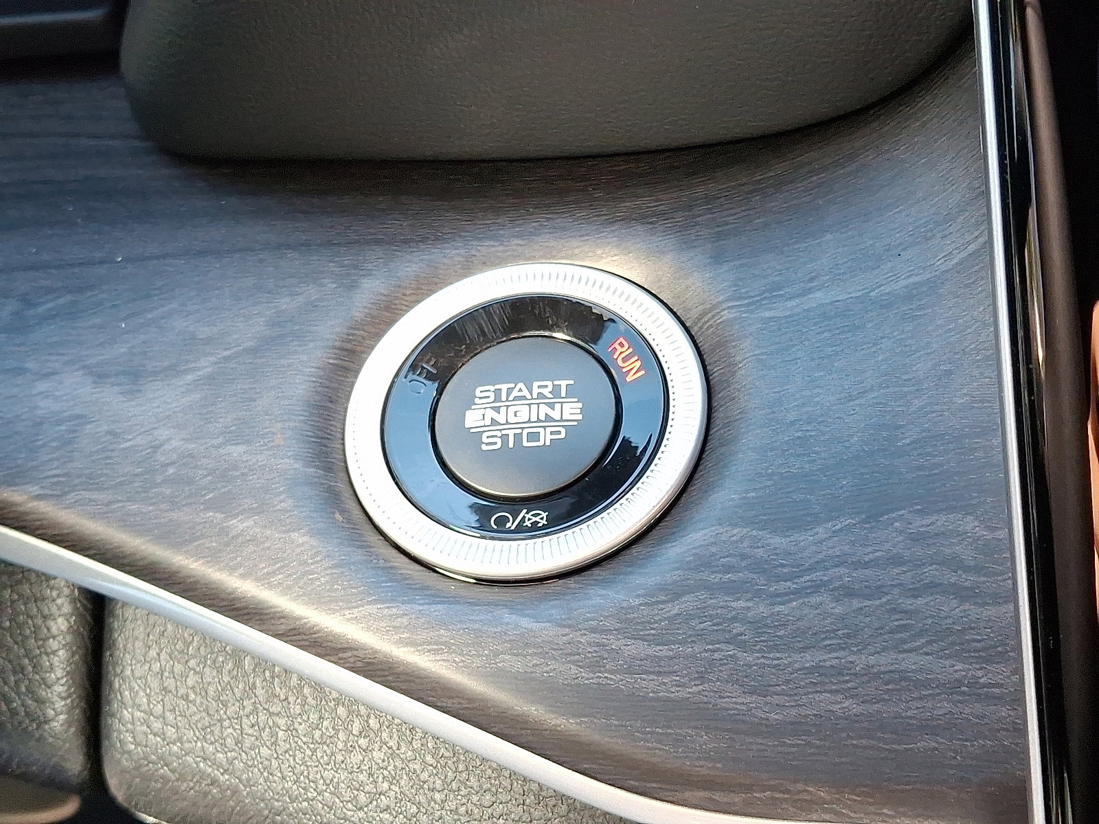 New 2025 Jeep Grand Cherokee Limited image 12