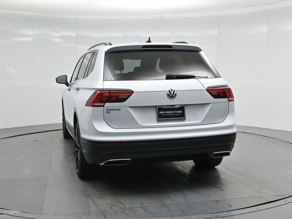 Used 2019 Volkswagen Tiguan SE w/ Panoramic Sunroof Package image 27