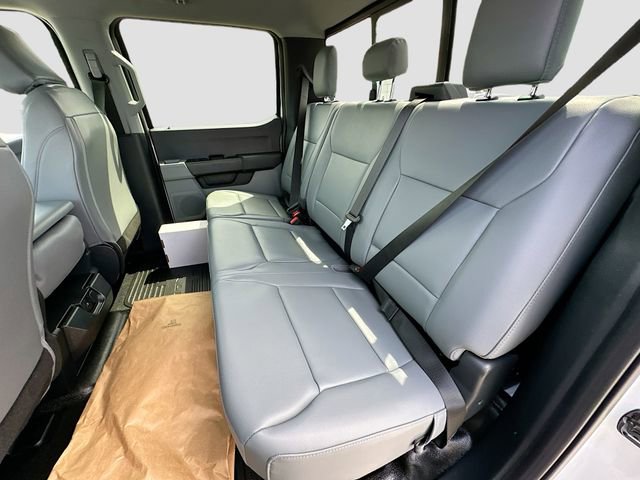New 2025 Ford F550 4x4 Crew Cab Super Duty w/ XL Chrome Package image 15